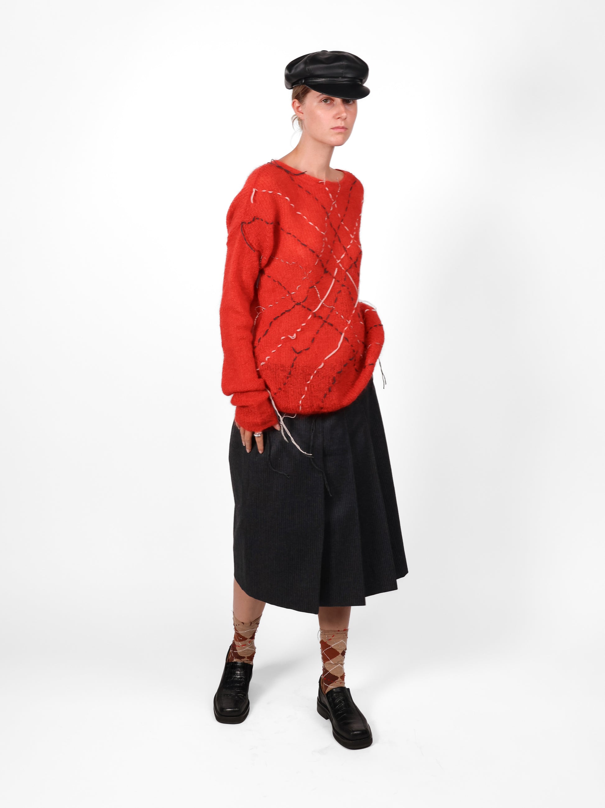 LONG RED KNIT