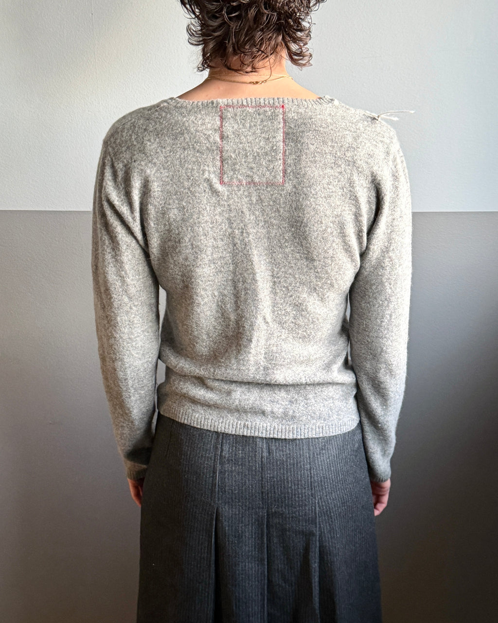 GREY ARGYLE KNIT – SIZE M