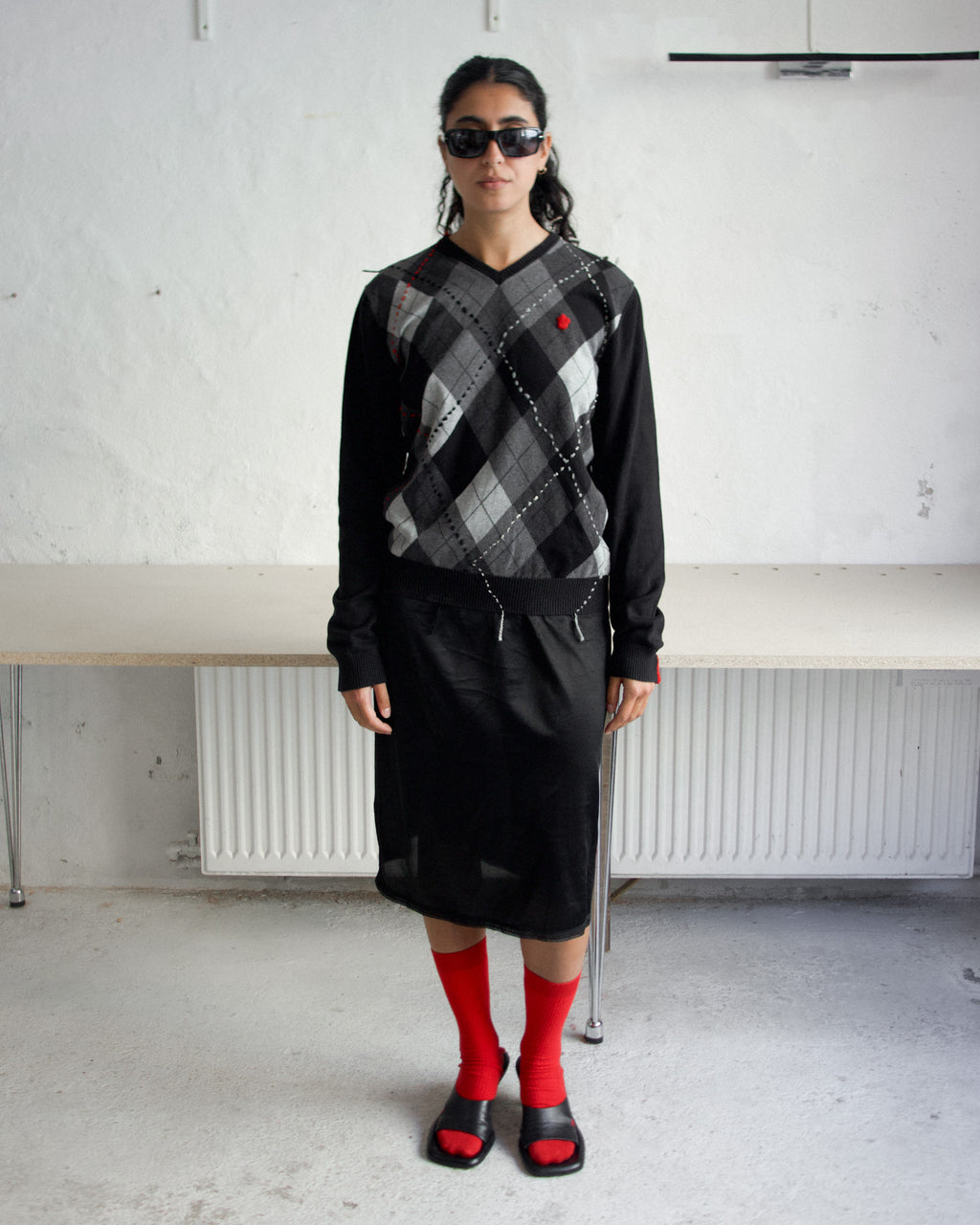 BLACK ARGYLE KNIT